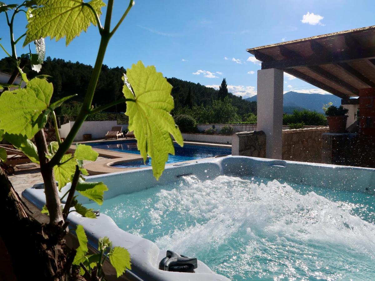 Casa Llibertat Boutique With Bed and breakfast Lliber